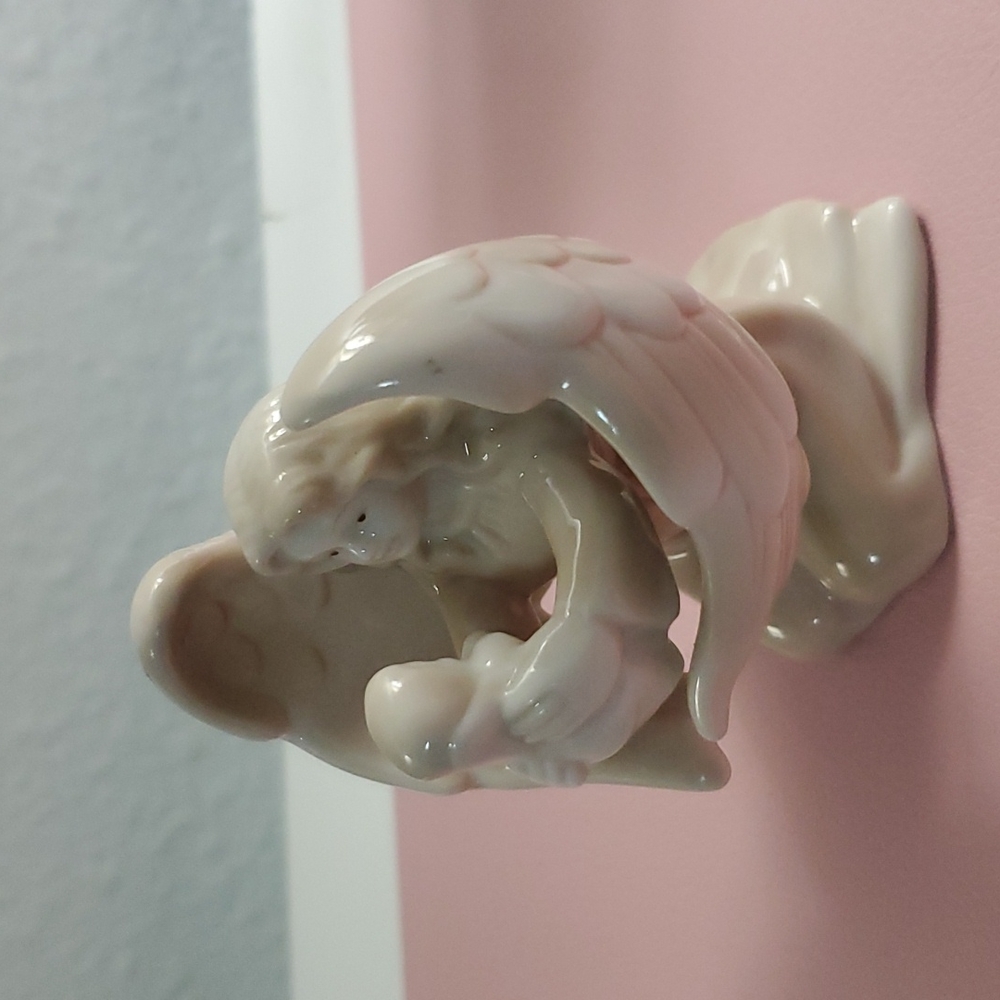Vintage Russ Berrie Baby's Guardian Angel - Picture 4 of 6